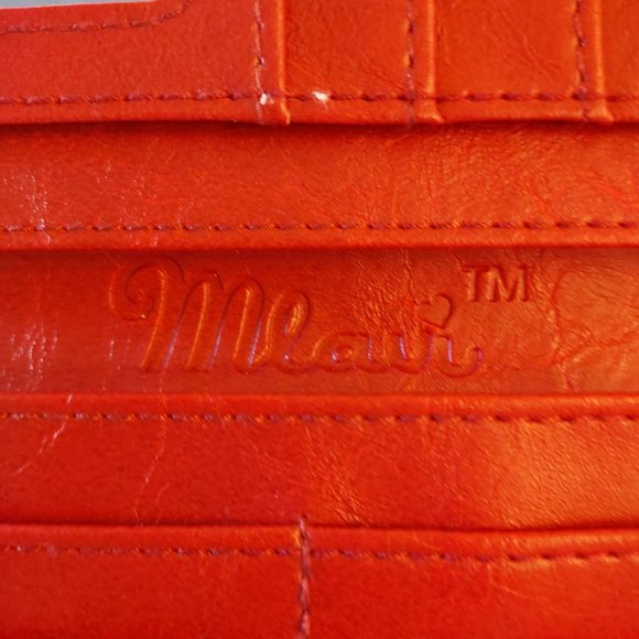 Mlavi Vegan Leather Wallet: Aztec Water Color Design: size 7.5"x3.5" - Picture 5 of 7